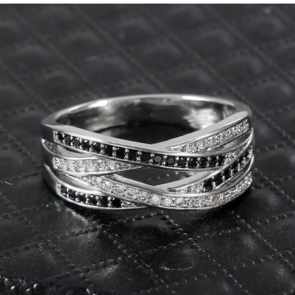 Cubic Zirconia & Black Ring in Sterling Silver